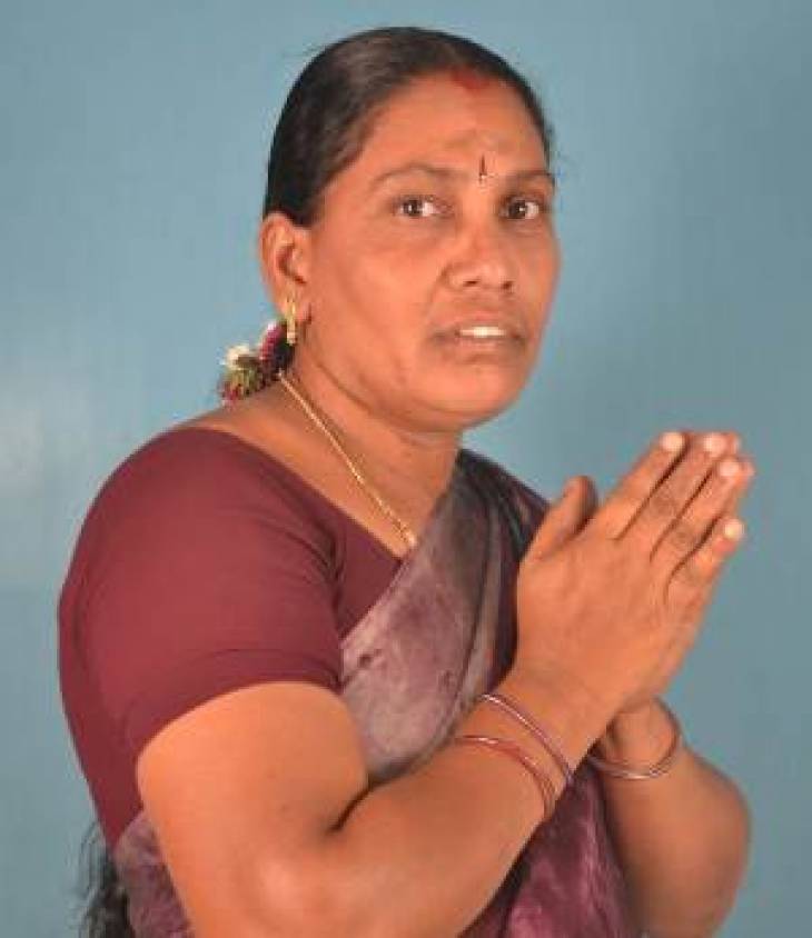 மாவட்ட ஊராட்சிக்குழு உறுப்பினர்- அரவக்குறிச்சி.திருமதி.இந்திரா புகழேந்தி