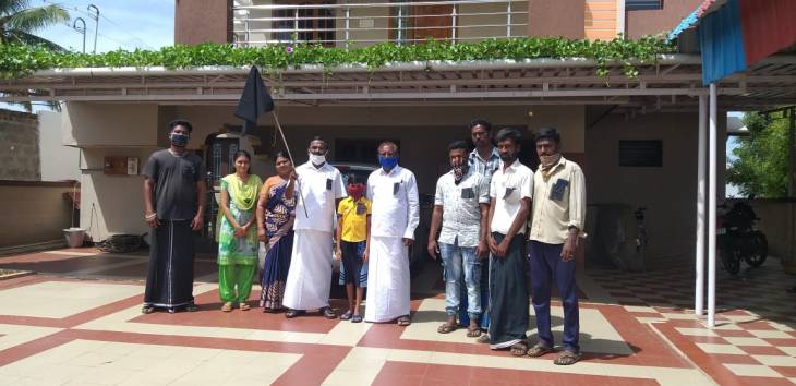ஓ.பி.சி-யினருக்கு வழங்கவேண்டிய இடஒதுக்கீட்டை முழுமையாக அமுல்படுத்துக!!! - தொட்டிய நாயக்கர் சமுதாயம் உள்ளிட்ட ஓ.பி.சி. அமைப்புகள் கருப்புக்கொடி போராட்டம்.