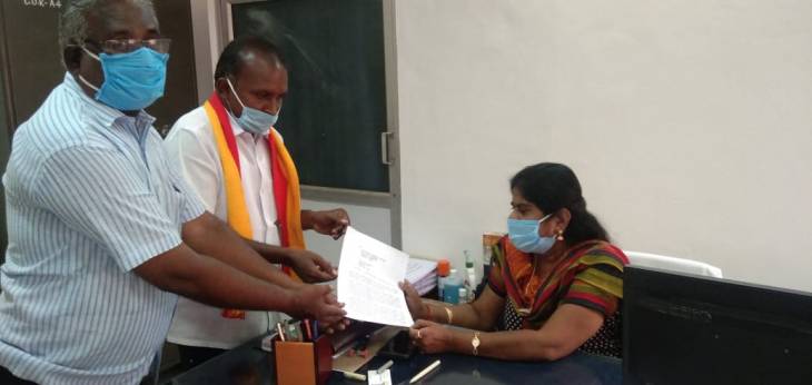 சுதந்திர தின கிராமசபைகளில் ஓ.பி.சி மக்கள் தொகை கணக்கெடுக்க வலியுறுத்தி தீர்மானம்- மாவட்ட ஆட்சியரிடம் தொட்டிய நாயக்கர் சமுதாயத்தினர் மனு.