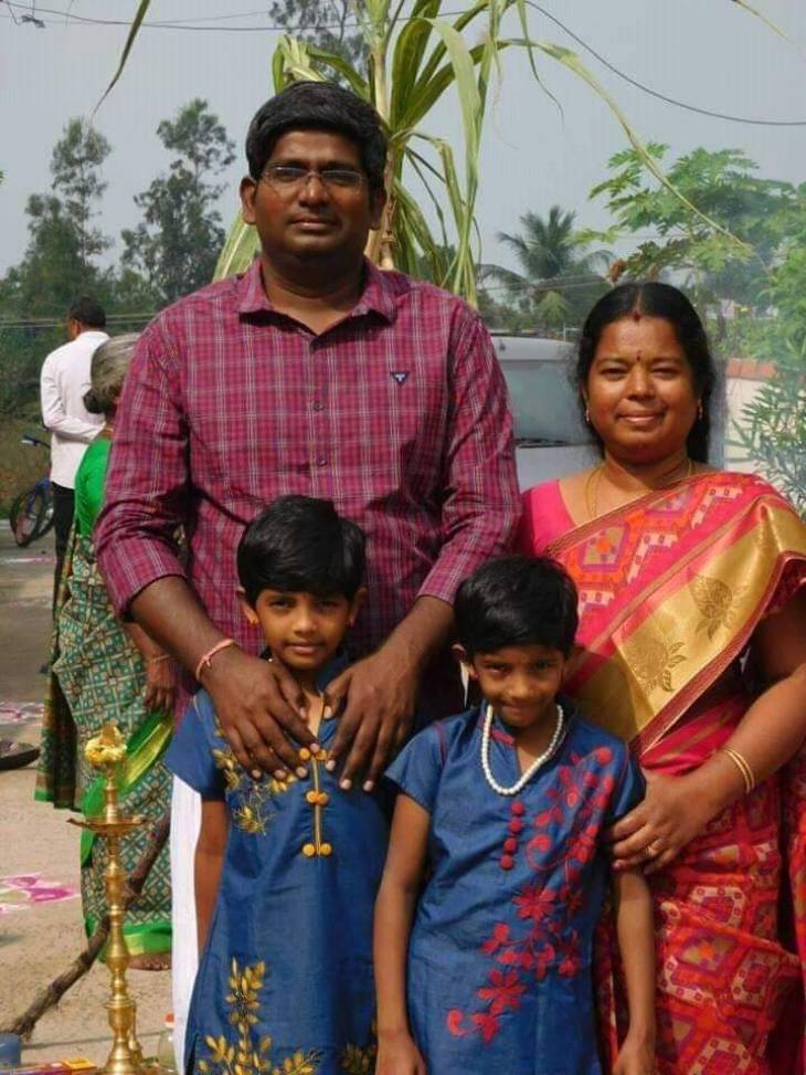 சமூக சேவகர் திரு.செந்தில் அப்பையன் தம்பதியினருக்கு இனிய திருமணநாள் வாழ்த்துகள். 
