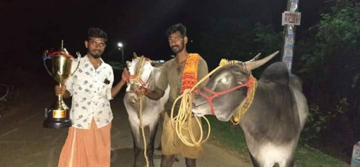 கேரள காளப்பூட்டு போட்டியில் முதல்பரிசை வென்ற கம்பளத்தார்...