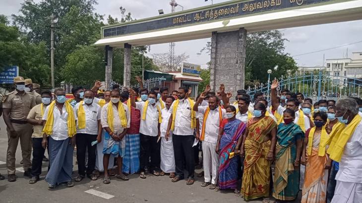 கம்பளத்தார் மீது வன்கொடுமை பொய்வழக்கா? - பொங்கியெழுந்த விடுதலைக்களம்!