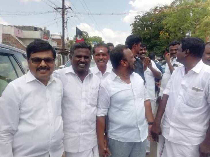 பலமடங்கு உயரும் சொத்துவரி! - ஆர்ப்பாட்டத்தில் அதிமுக பொறுப்பாளர்!