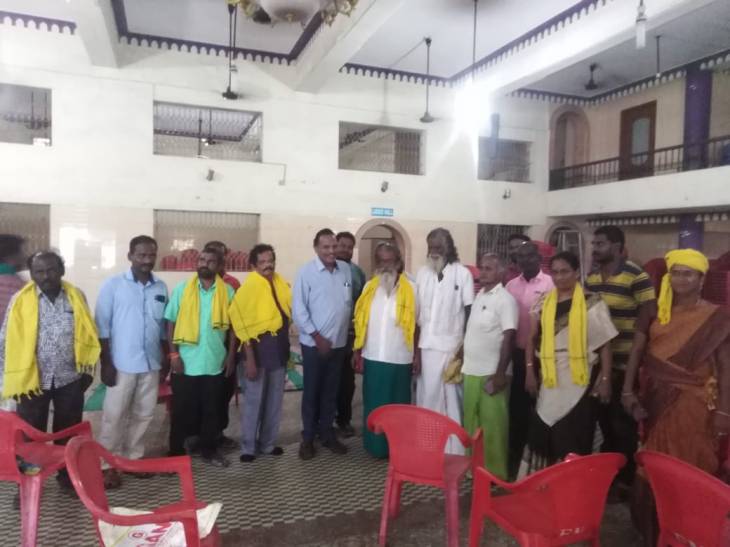 போலீசாருடன் கடும் வாக்குவாதம்! கோட்டைக்குள் நுழைந்த கம்பளத்தார்!
