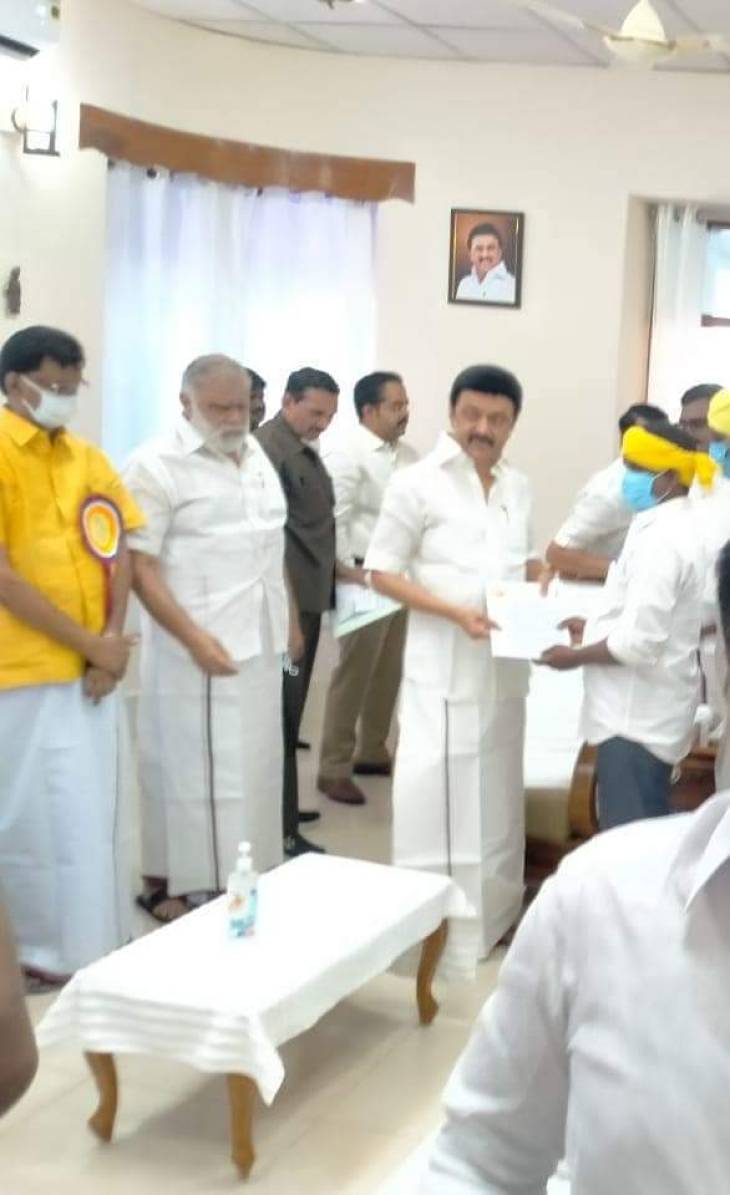 முதல்முறையாக முதல்வருடன் சந்திப்பு!