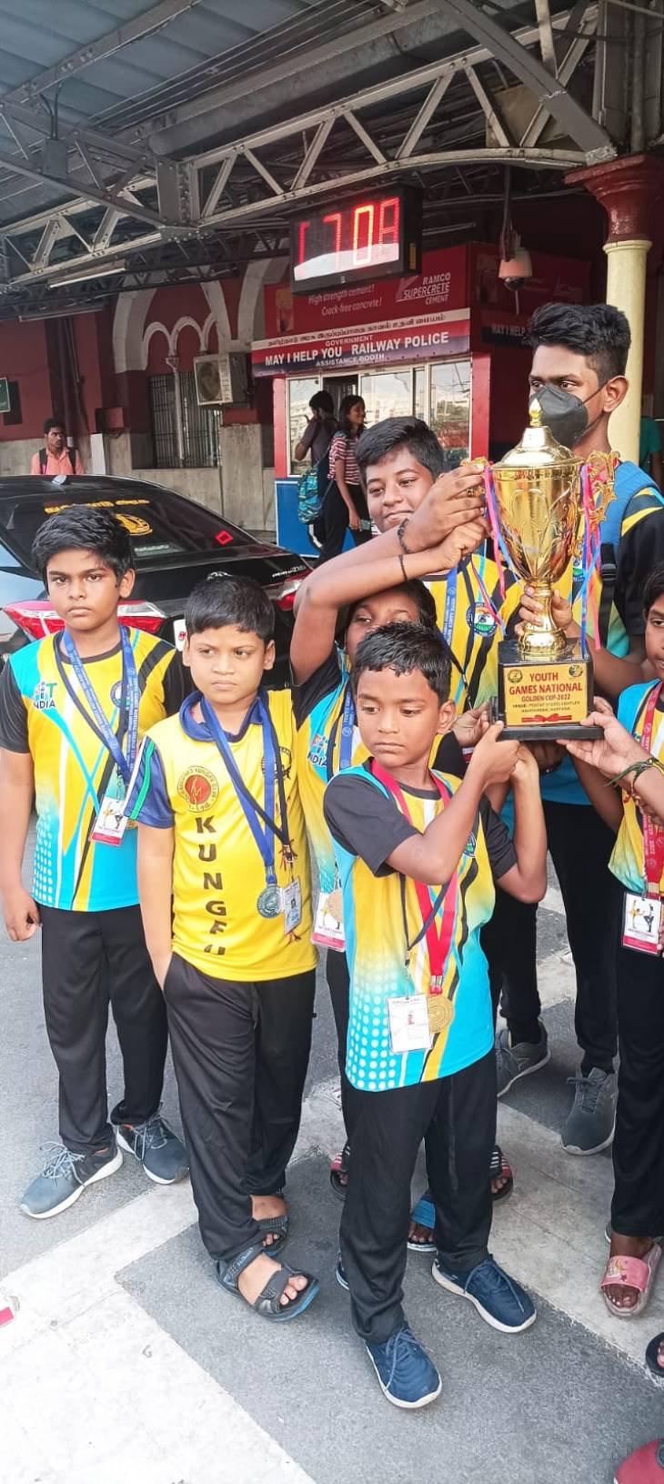 சிலம்பாட்டம் போட்டி- தேசிய அளவில் இரண்டாம் இடம் பிடித்தார் சர்வின்!