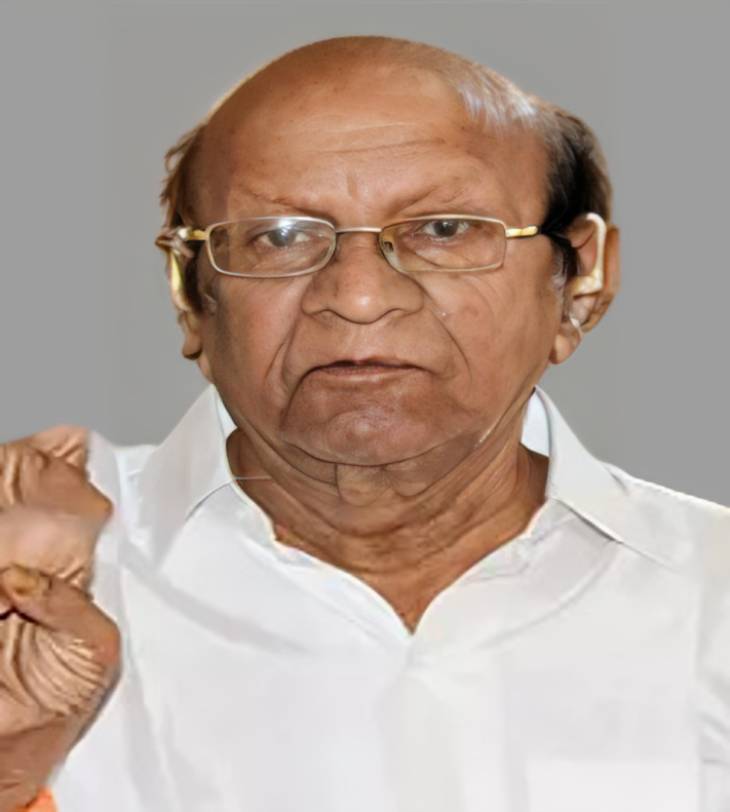 இக்கட்டான சூழலில் இரட்டை இலை - இலையின் பிதாமகன் காலமானார்.