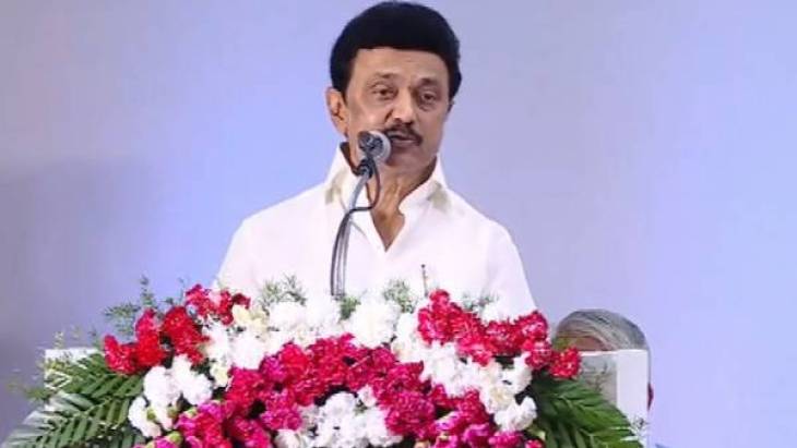 குறுநில மன்னர்களின் பொறுப்பற்ற பேச்சு – முதல்வர் கனவு பலிக்குமா? 