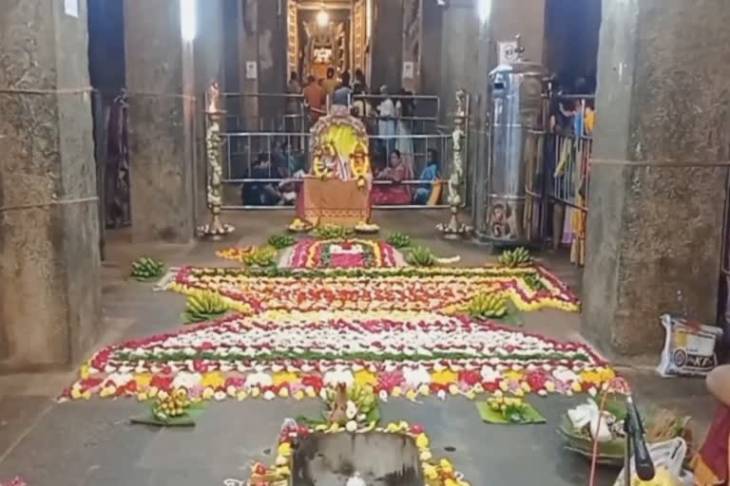 சிவனுக்கு கார்த்திகை மாத சோமவார சங்காபிஷேகம்!