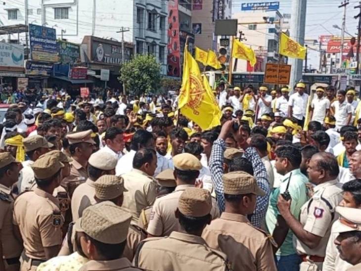 கரூர் தடியடியை கண்டித்து விடுதலைக்களம் ஆர்ப்பாட்டம் - சமுதாய நலச்சங்க கூட்டமைப்பு ஆதரவு