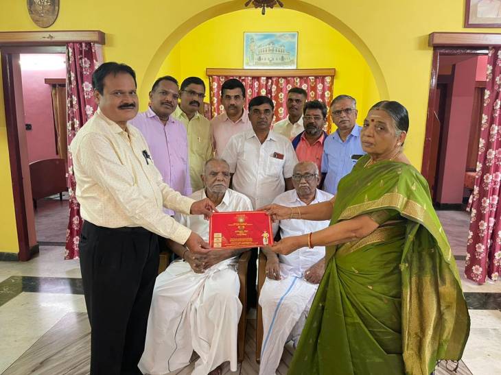 முப்பெரும்விழா அழைப்பிதழ் வெளியிடப்பட்டது!
