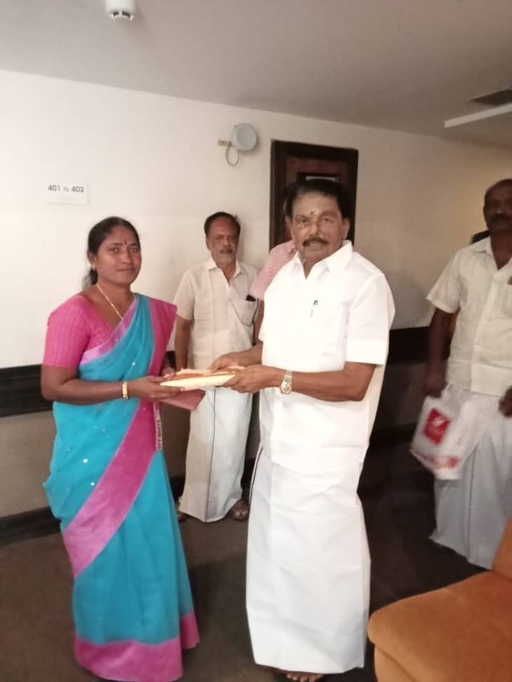 அமைச்சருடன் பேரூராட்சி மன்ற உறுப்பினர் சந்திப்பு!
