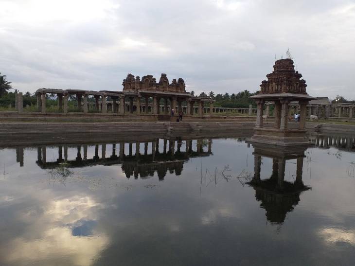 மலம் அள்ளுவதற்கென்றே  ஒரு சாதியை விஜய நகர பேரரசு காலத்தில் அழைத்து வந்தார்களா?