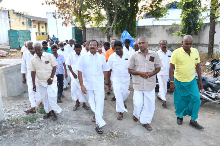 இராஜகம்பளத்தார் மஹாலுக்கு முன்னாள் அமைச்சர் வருகை!