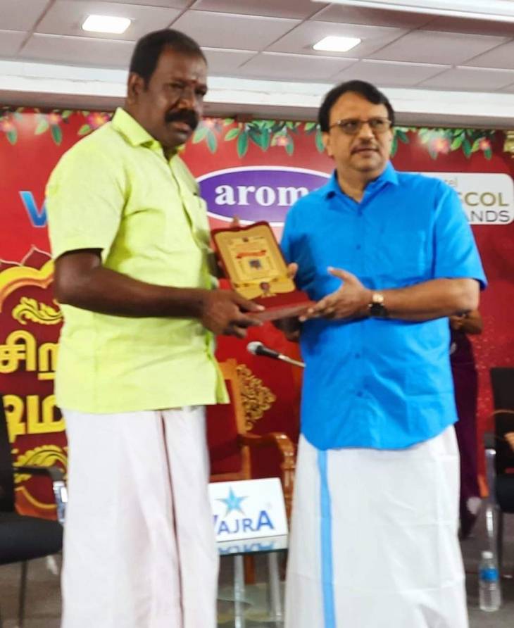 விருது வென்ற கவுன்சிலருக்கு தலைவர்கள் வாழ்த்து!
