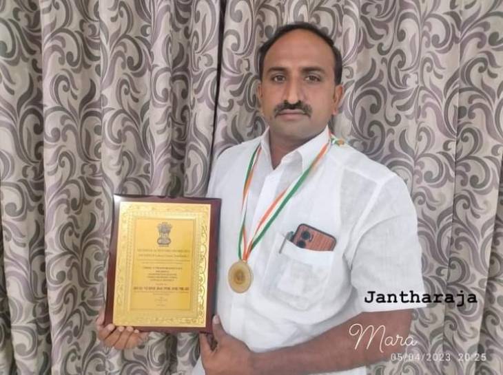 மத்திய அரசின் சிறந்த ஊராட்சி மன்றத் தலைவர் விருதை வென்றார் தாமரைச்செல்வன்!