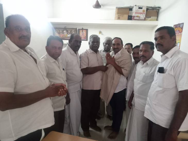 மத்திய அரசு விருதுவென்ற தலைவருக்கு பாராட்டுவிழா!