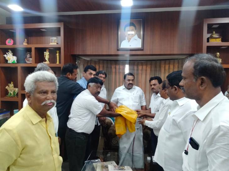 மீண்டும் வன்னியர் உள்இடஒதுக்கீடா? - பிற்படுத்தப்பட்டோர் நலத்துறை அமைச்சருடன் நேரில் சந்திப்பு.