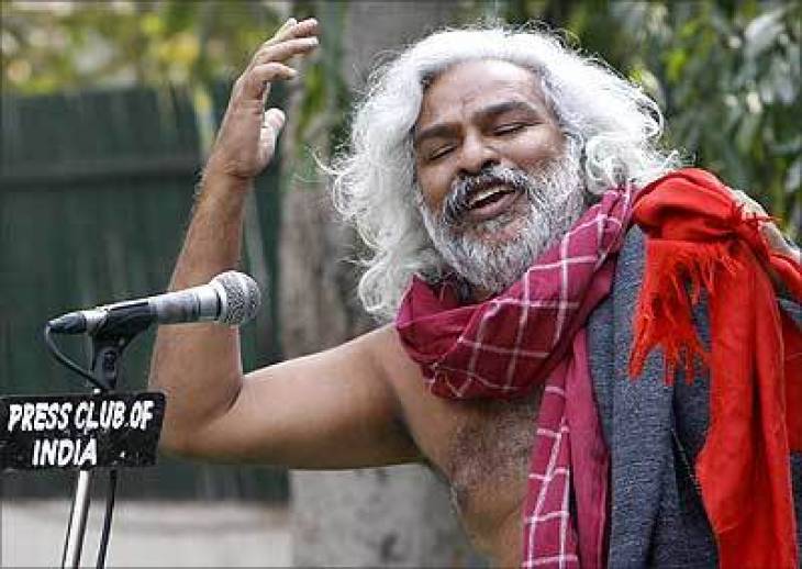 பாடல்கள் மூலம் புரட்சியை விதைத்த கத்தார் காலமானார்.