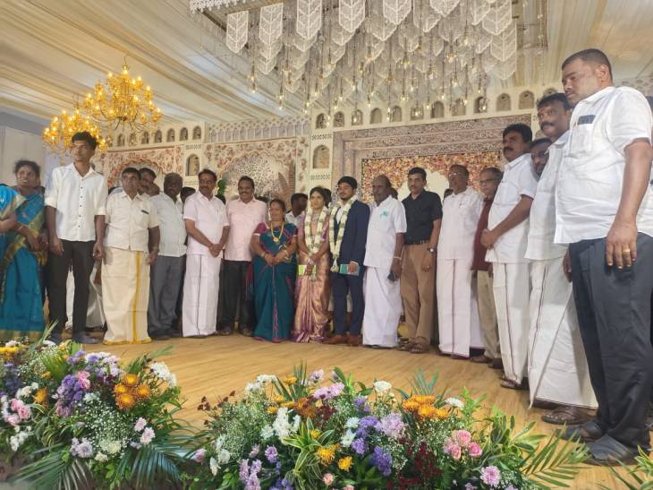 மு.அமைச்சர்கள், அரசியல் கட்சித் தலைவர்கள் திரண்ட திருமணவிழா!