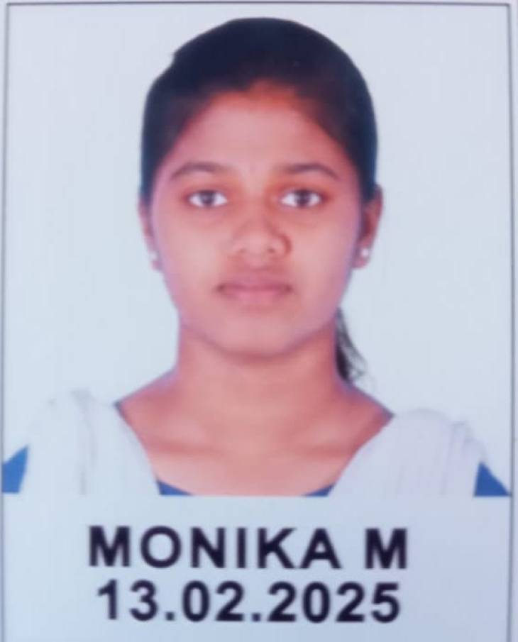 மாவட்டத்தில் முதலிடம் பெற்ற மோனிகா - மெட்ராஸ் மெடிக்கல் காலேஜில் சேர விருப்பம்!