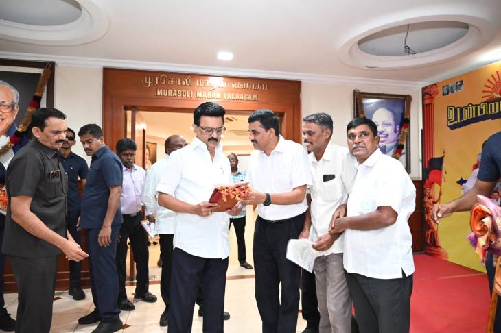 வரலாற்றை மாற்றிய தமிழக முதல்வரை நேரில் சந்தித்து நன்றி!