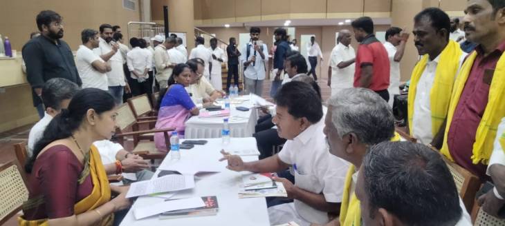 திருமதி கனிமொழி கருணாநிதியிடம் இராஜகம்பளத்தார் கோரிக்கை மனு அளிப்பு!