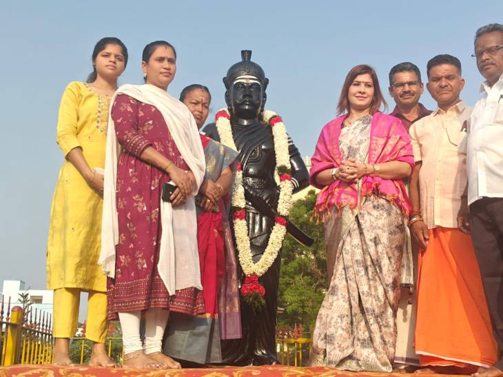 கோவையில் பிரபஞ்ச அழகி கட்டபொம்மன் சிலைக்கு மரியாதை!